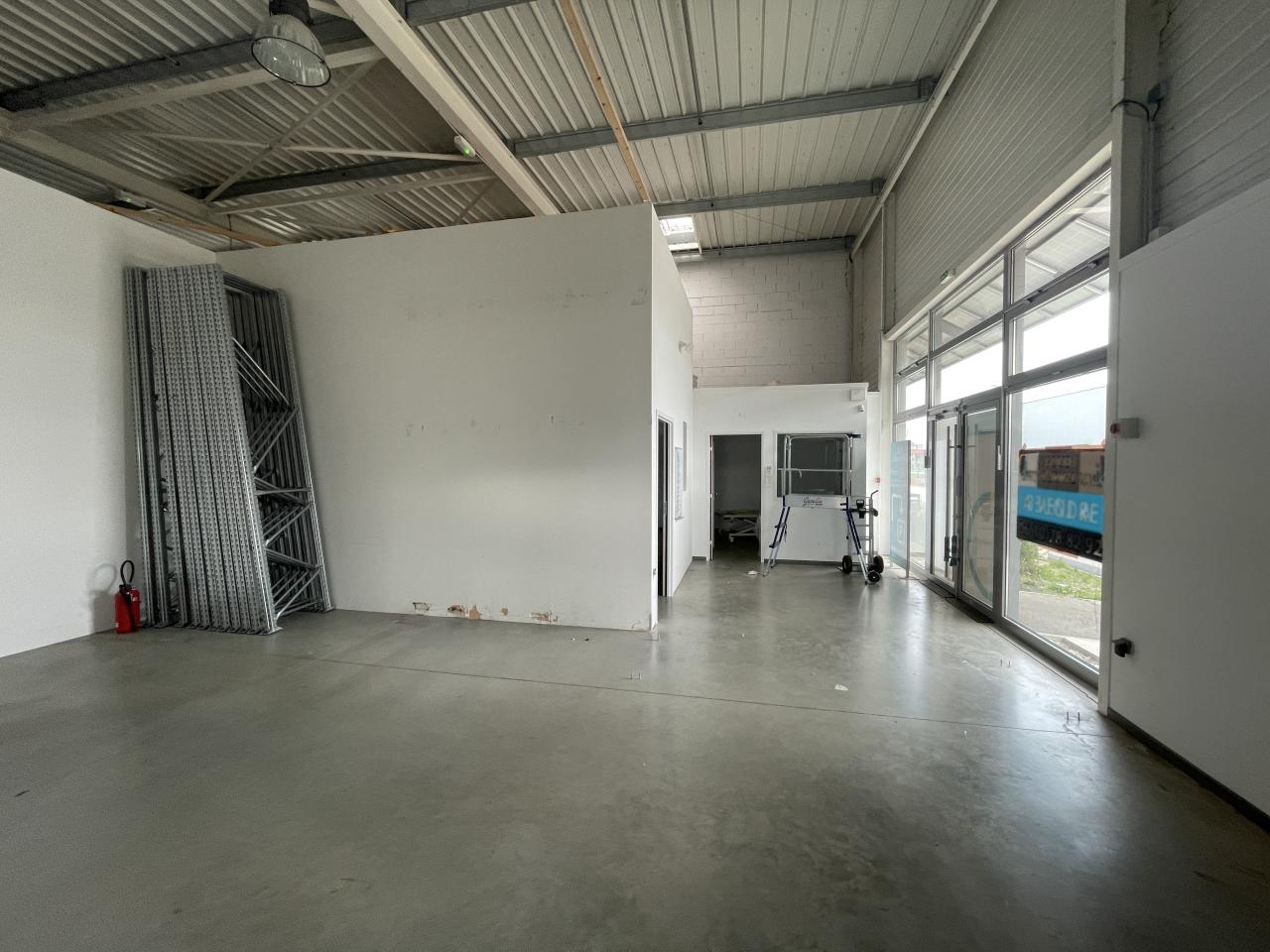 Commerce Essey-lès-Nancy 389m² Location commerce Essey-lès-Nancy Meurthe-et-Moselle OLCOM2531144 5